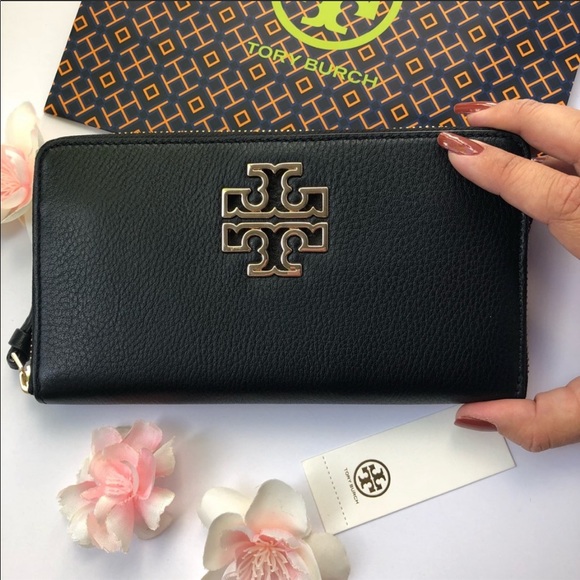 Tory Burch Handbags - Tory Burch Britten Zip Around Wallet in Black